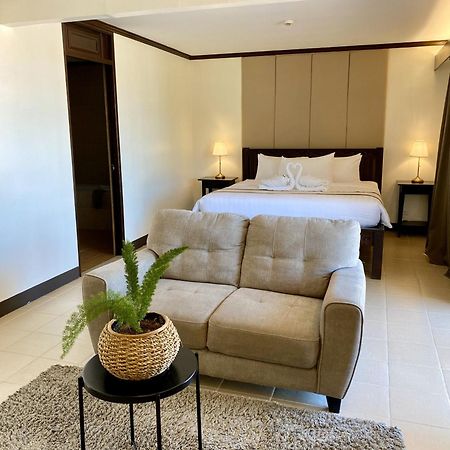 Plaza Del Norte Hotel And Convention Center Laoag Extérieur photo